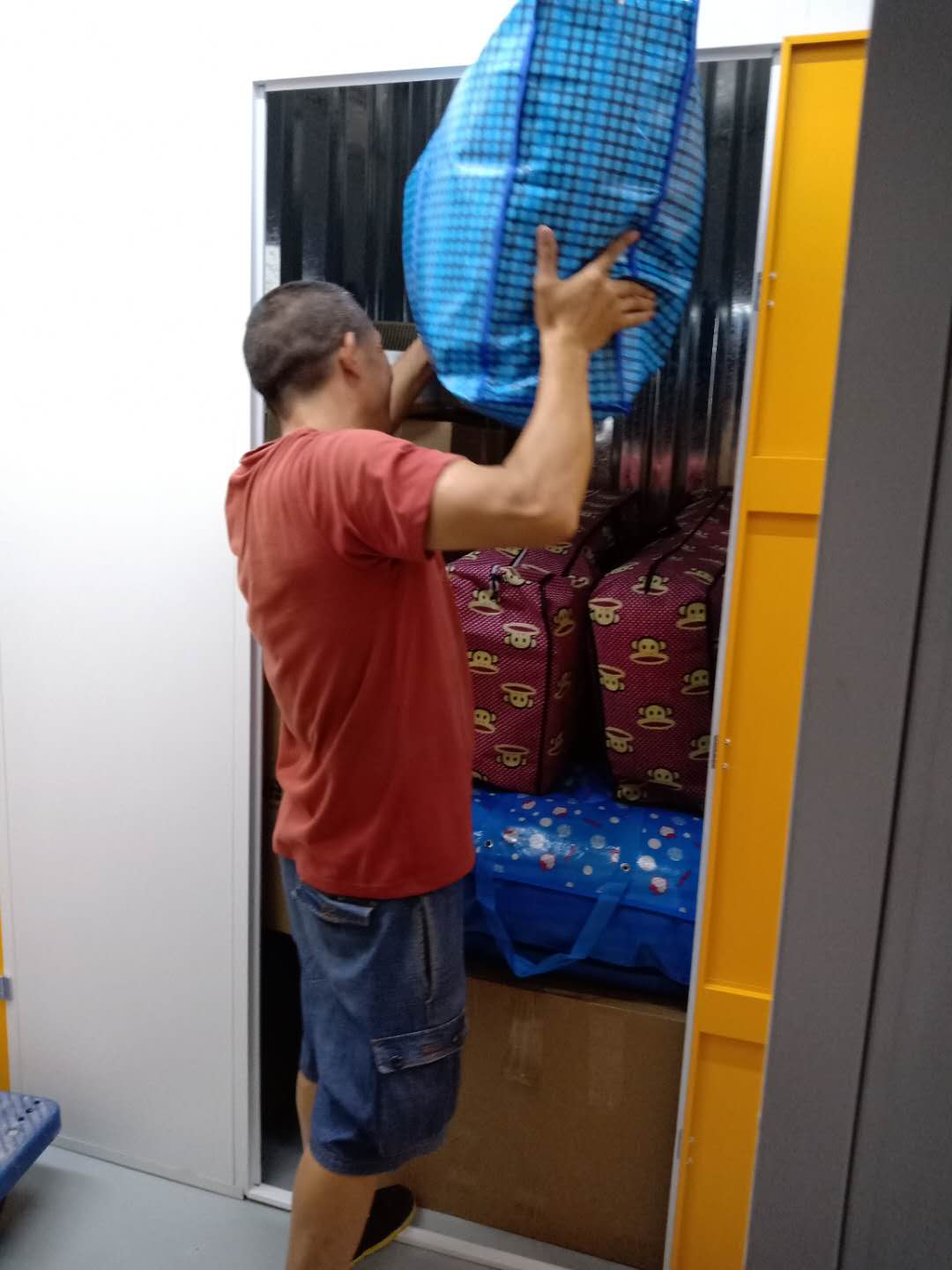 1537241147302943.jpg 安东易仓储15.jpg